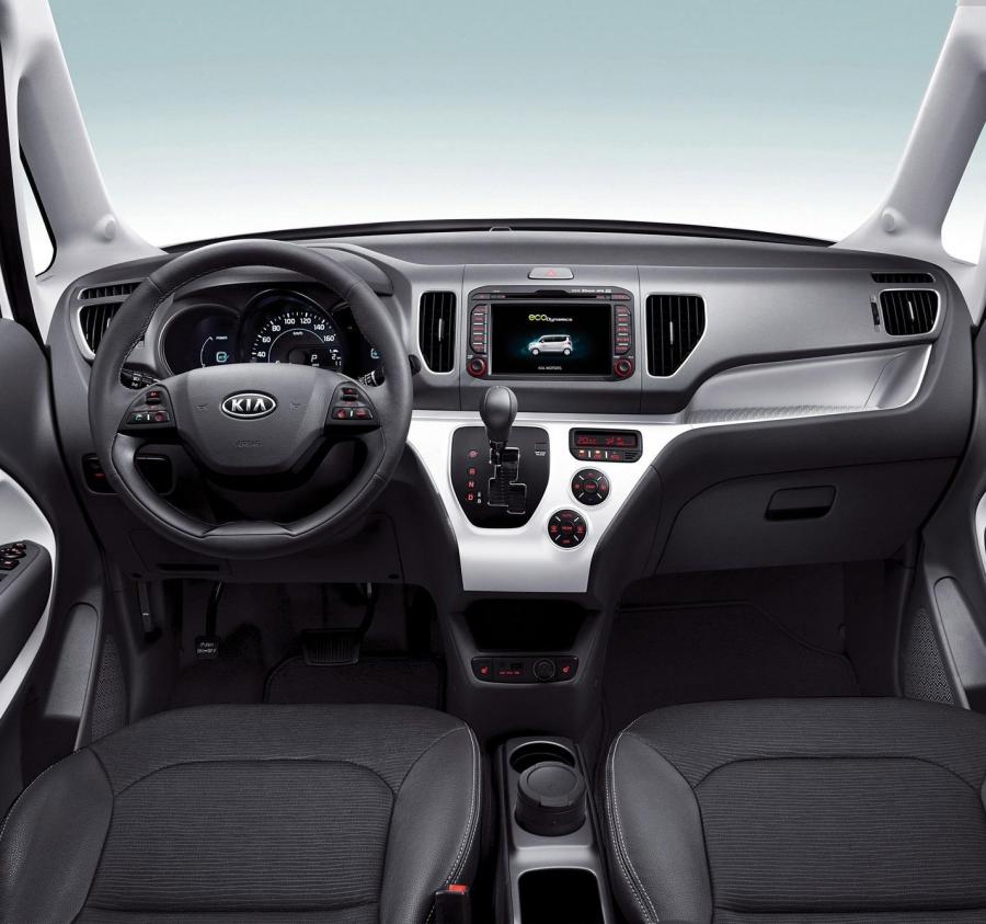  Kia Ray EV 2011 года  (фото 6 из 11)